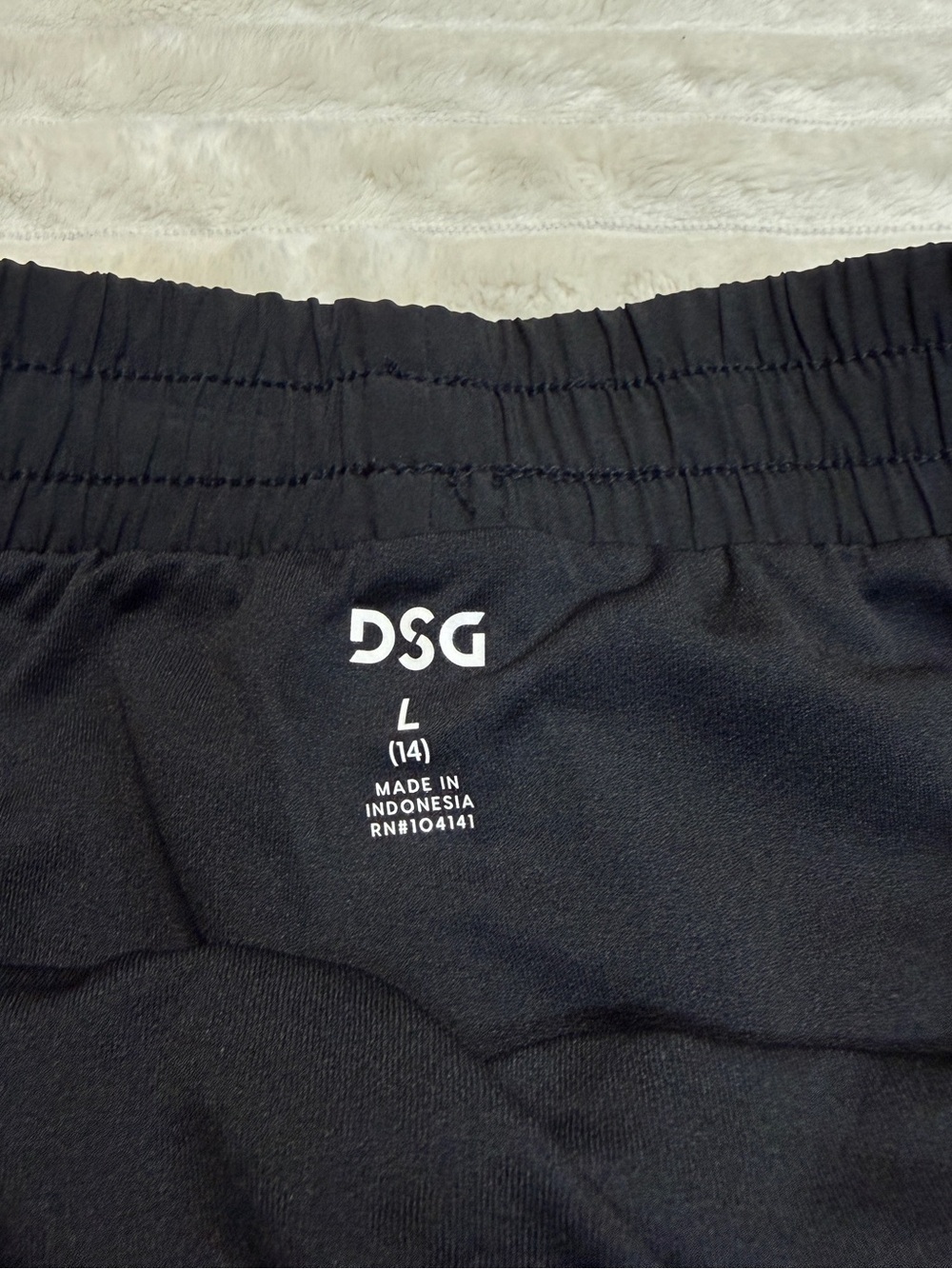 DSG: Girls Black / White Trim Athletic Short, Size L (14) - Picture 3 of 7